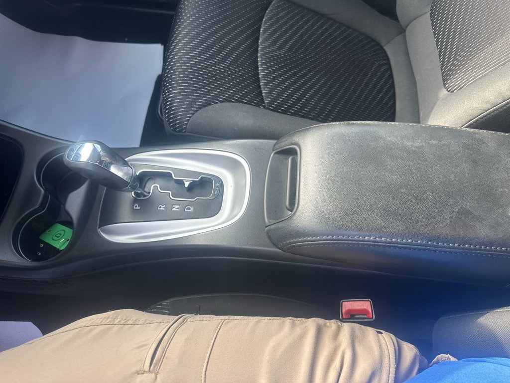 Used 2017 Dodge Journey SE w/ Flexible Seating Group FWD image 26
