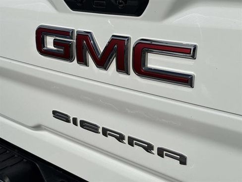 Used 2025 GMC Sierra 2500 SLT image 6