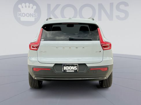 New 2026 Volvo XC40 B5 Plus w/ Protection Package Premier image 5