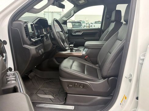 Used 2025 Chevrolet Silverado 1500 RST w/ RST All Star Premium Package AWD/4WD image 32