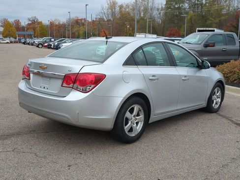 Used 2013 Chevrolet Cruze LT image 8
