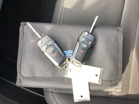 Used 2020 Ford Ranger XLT w/ XLT Sport Appearance Package image 19