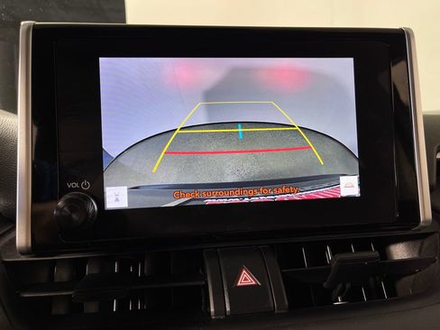 Certified 2025 Toyota RAV4 XLE FWD image 21