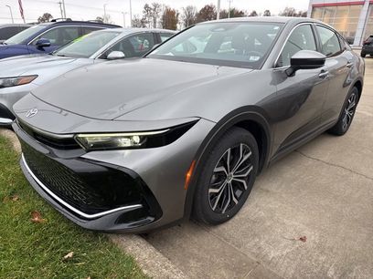 Used 2025 Toyota Crown XLE