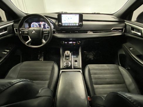 Used 2023 Mitsubishi Outlander SE Black Edition AWD/4WD image 25