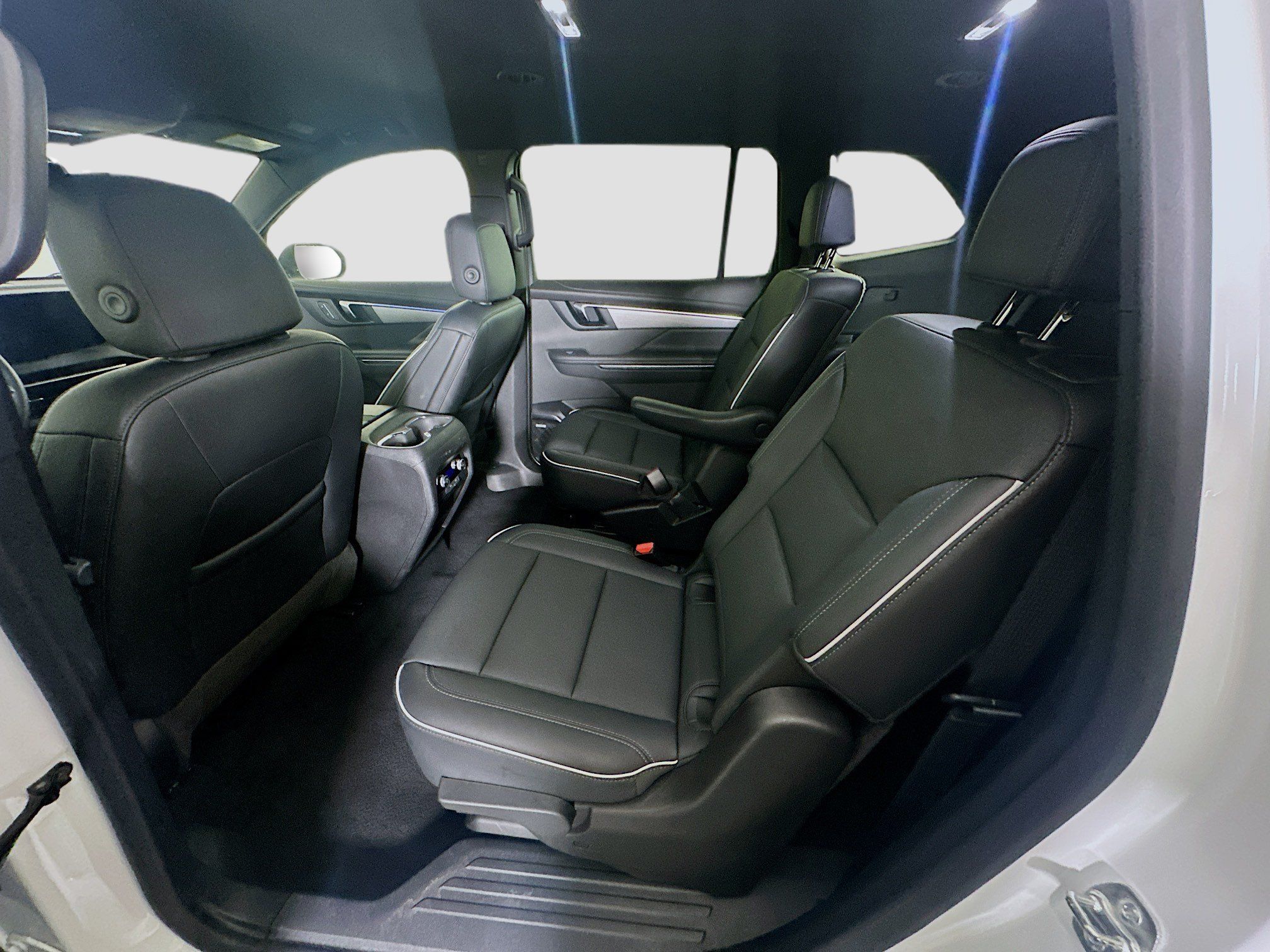 Used 2025 Buick Enclave Preferred FWD image 29