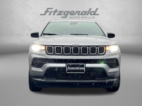 Used 2023 Jeep Compass Sport AWD/4WD image 6