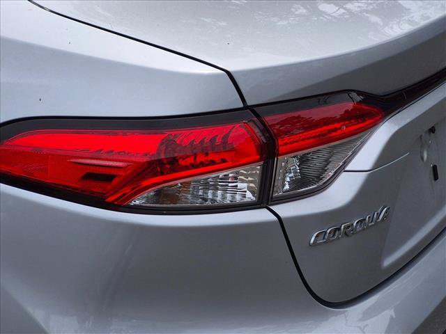 Used 2020 Toyota Corolla LE FWD image 13