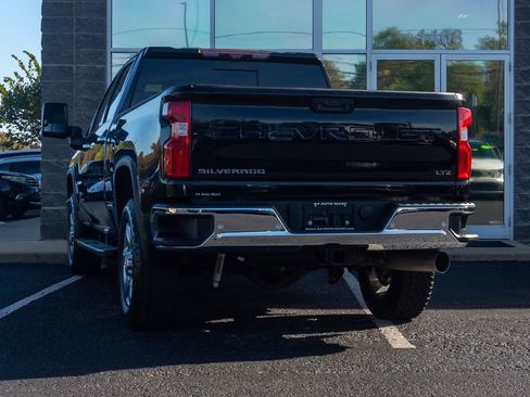 Used 2020 Chevrolet Silverado 2500 LTZ w/ LTZ Premium Package image 6