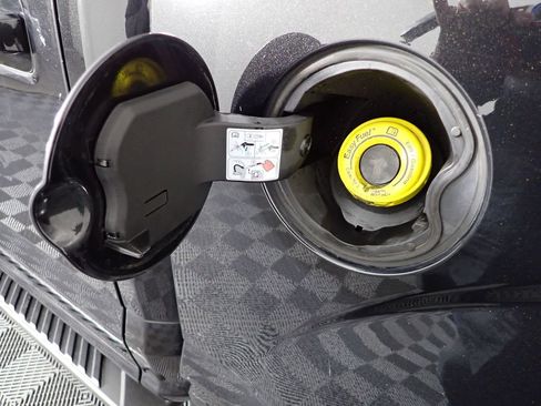 Used 2015 Ford F150 XLT w/ Equipment Group 302A Luxury image 42