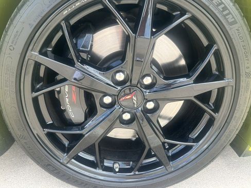 Used 2022 Chevrolet Corvette Stingray Premium Conv w/ Z51 Performance Package image 27