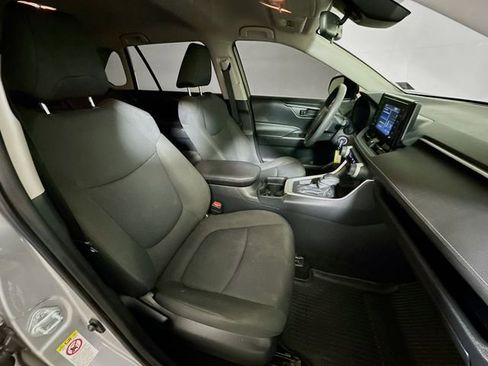 Used 2019 Toyota RAV4 LE w/ All Weather Liner Package image 25