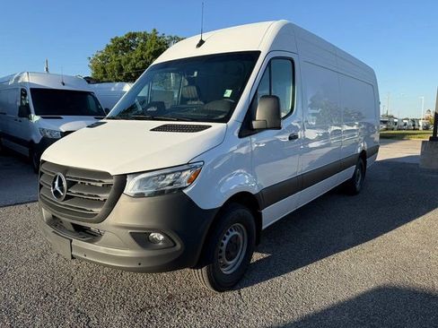 New 2025 Mercedes-Benz Sprinter 2500 image 4