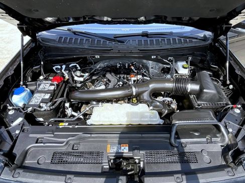 Used 2025 Ford Expedition Platinum AWD/4WD image 27