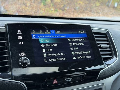 Used 2022 Honda Pilot Special Edition image 9