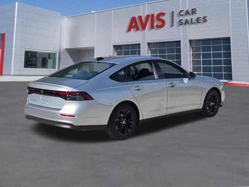 Used 2025 Honda Accord SE image 6
