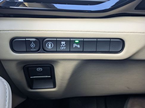 Certified 2023 Acura MDX SH-AWD w/ Technology Package image 18