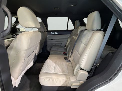 Used 2011 Ford Explorer XLT w/ 201A Rapid Spec Order Code FWD image 33
