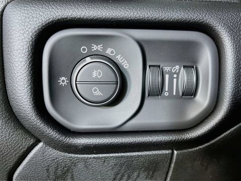 Used 2024 RAM 2500 Laramie w/ Night Edition AWD/4WD image 13