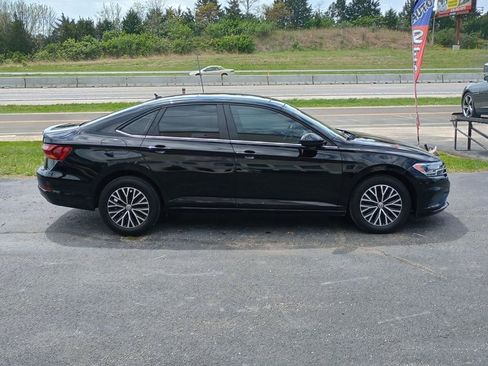 Used 2019 Volkswagen Jetta SE image 6