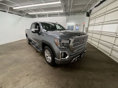 Used 2021 GMC Sierra 1500 Denali w/ Technology Package AWD/4WD image 8