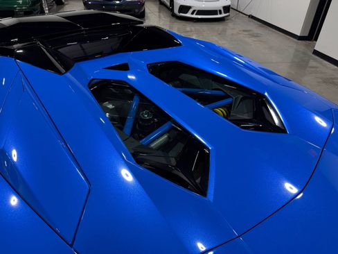 Used 2018 Lamborghini Aventador S AWD/4WD image 58