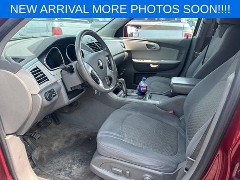 Used 2010 Chevrolet Traverse LT AWD/4WD image 12