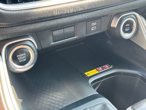 Used 2024 Toyota Grand Highlander AWD image 25