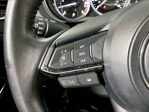 Used 2022 MAZDA CX-9 Touring image 18