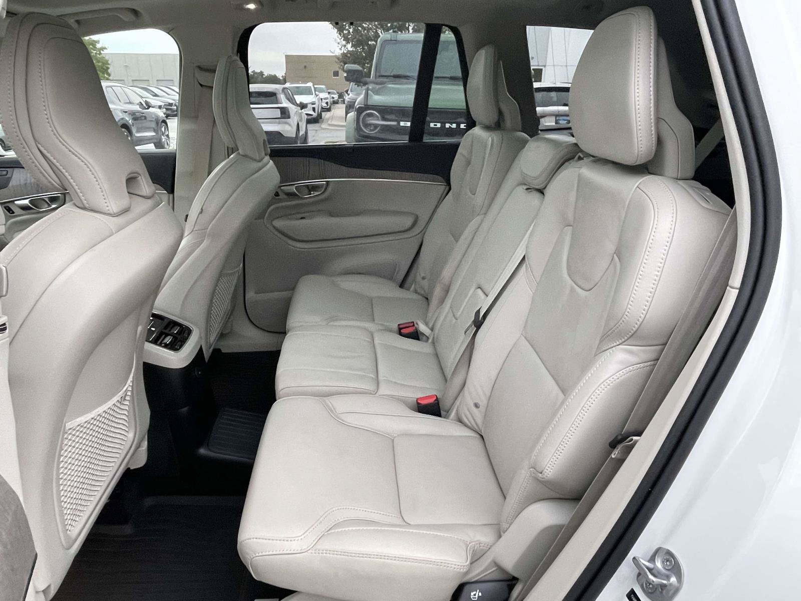 Used 2024 Volvo XC90 T8 Ultimate w/ Protection Package AWD/4WD image 3