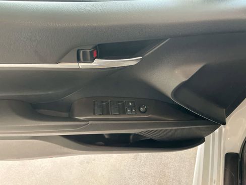 Used 2023 Toyota Camry SE FWD image 13