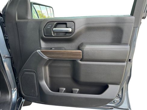 Used 2019 Chevrolet Silverado 1500 LT w/ All-Star Edition image 17