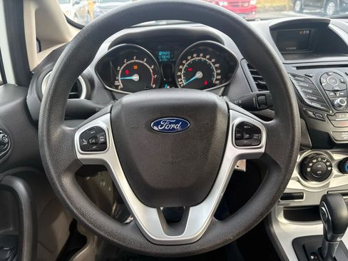 Used 2019 Ford Fiesta SE image 13