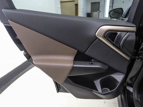 Used 2025 BMW X3 xDrive30i w/ Premium Package image 21