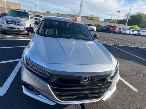 Used 2022 Honda Accord Sport image 2