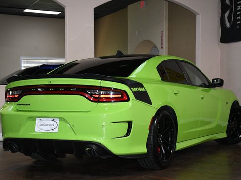 Used 2023 Dodge Charger Scat Pack w/ Daytona Edition Group RWD image 5