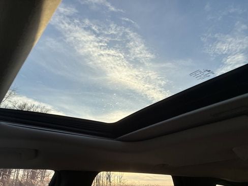 Used 2019 Dodge Durango SXT image 23