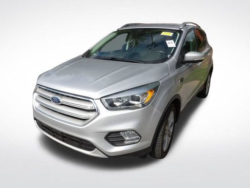 Used 2018 Ford Escape Titanium FWD image 8