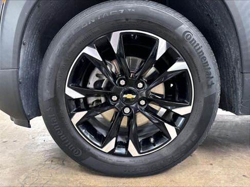 Used 2023 Chevrolet TrailBlazer LT FWD image 11