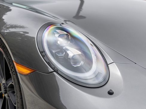 Certified 2018 Porsche 911 GT3 RWD image 15