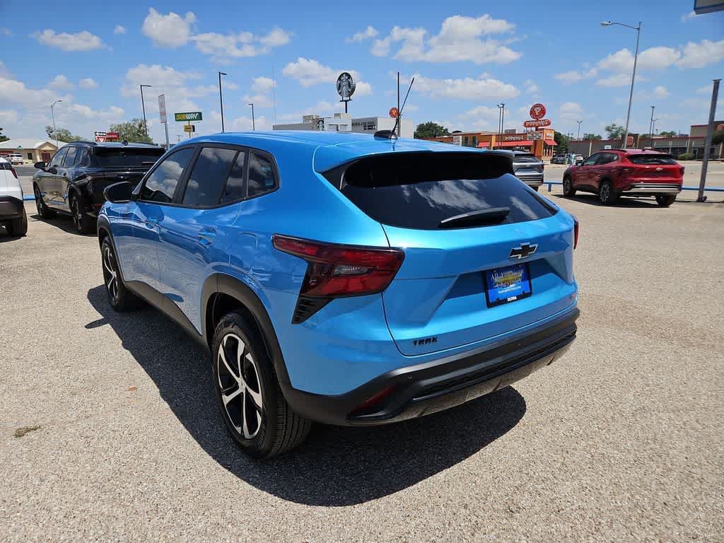 Used 2025 Chevrolet Trax RS w/ Driver Confidence Package FWD image 6