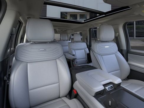 New 2026 Ford Expedition Max Platinum AWD/4WD image 10