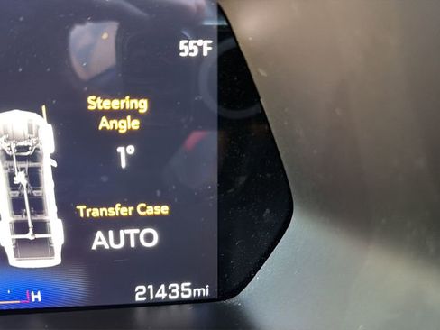 Used 2024 Chevrolet Colorado Z71 w/ Z71 Convenience Package 2 image 9