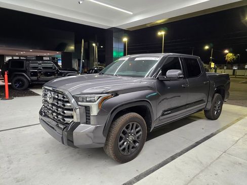 Used 2023 Toyota Tundra Platinum AWD/4WD image 2