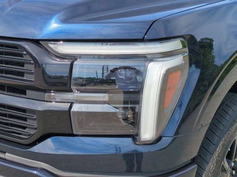 Used 2025 Ford F150 Platinum AWD/4WD image 9