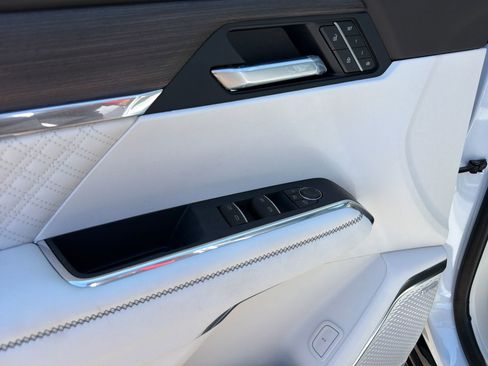 New 2026 GMC Acadia Denali AWD/4WD image 16