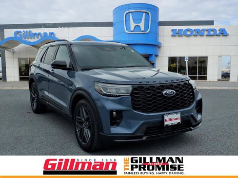 Used 2025 Ford Explorer ST AWD/4WD image 1