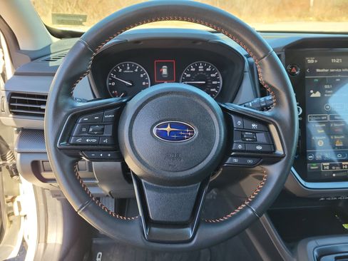 Used 2024 Subaru Crosstrek 2.5i Limited image 21