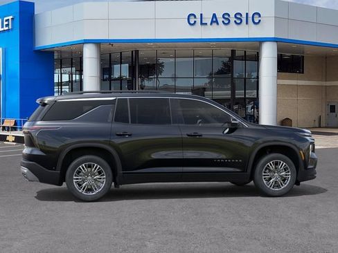 New 2027 Chevrolet Traverse LT w/ Driver Confidence Package FWD image 5