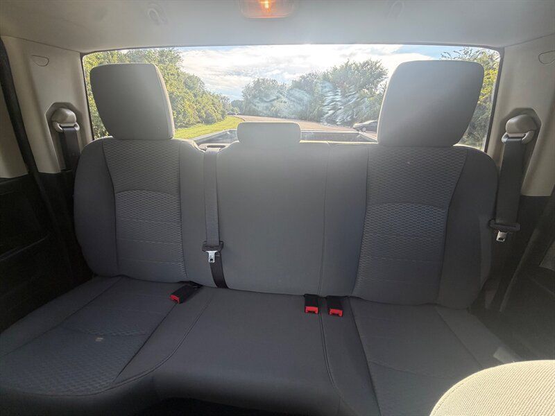 Used 2015 RAM 1500 Express AWD/4WD image 11